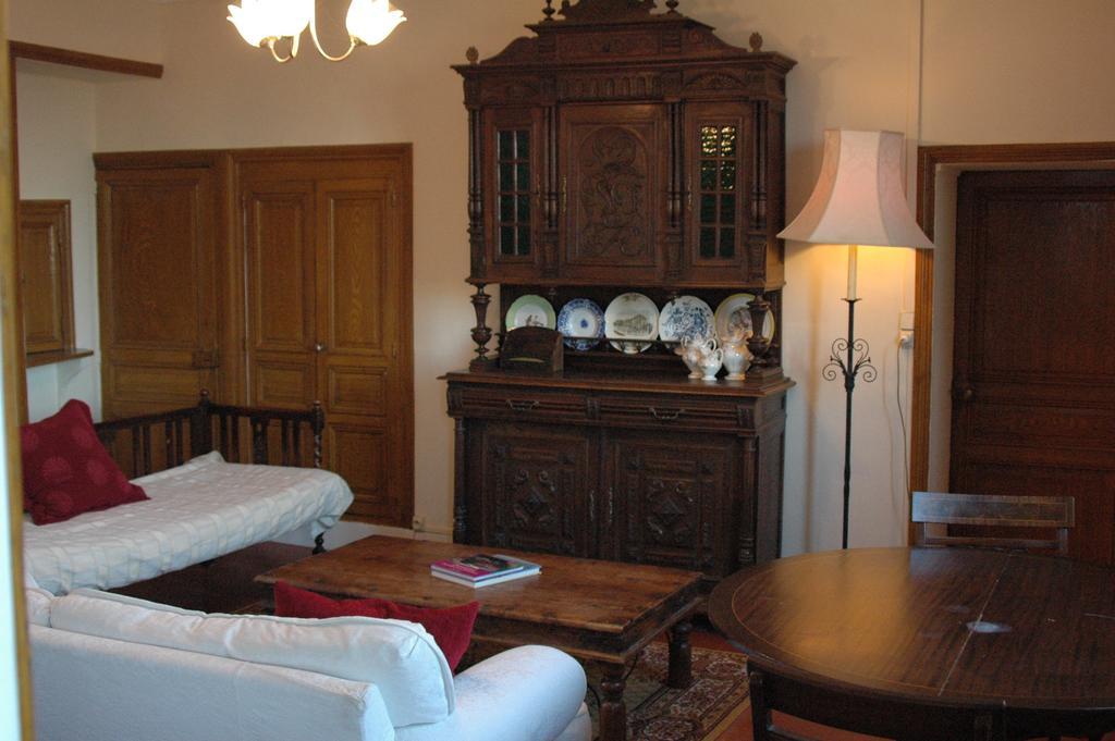 La Grande Maison Pas-de-Jeu Bilik gambar